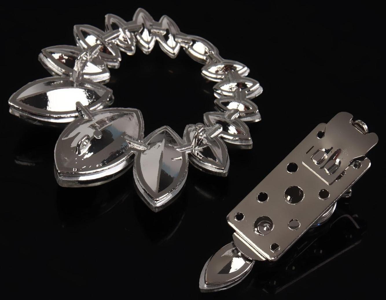 Декоративная застёжка, 9,6 × 6 см, цвет серебряный