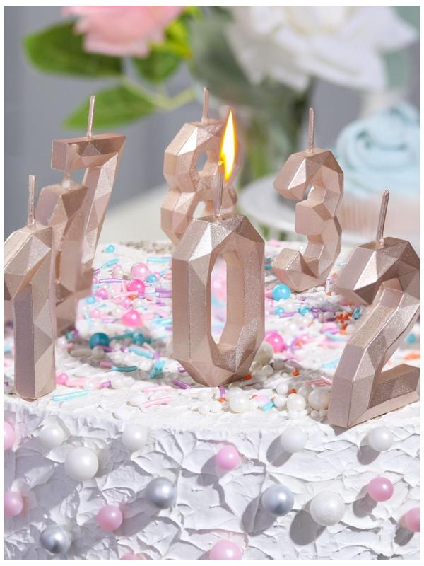 Свеча в торт на шпажке 