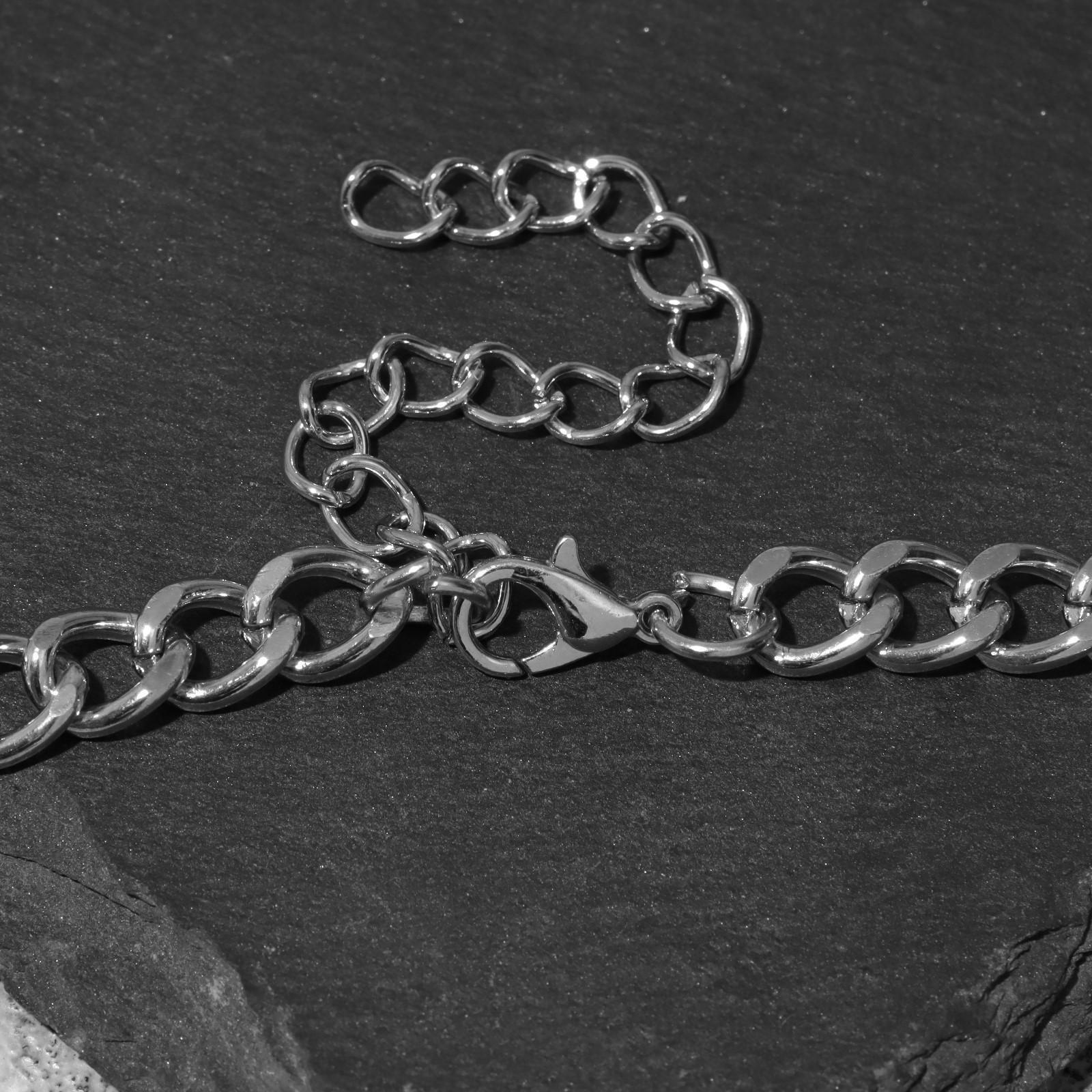 Кулон на декоративной основе 