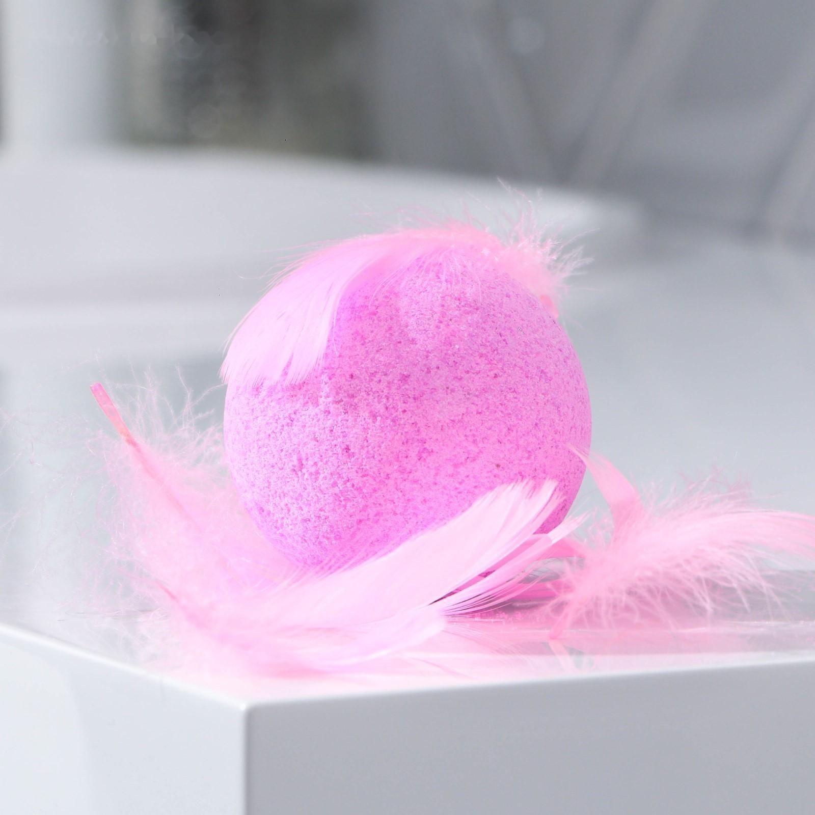 Бомбочка для ванны PINK-LOVE, ягодный аромат,130 г.