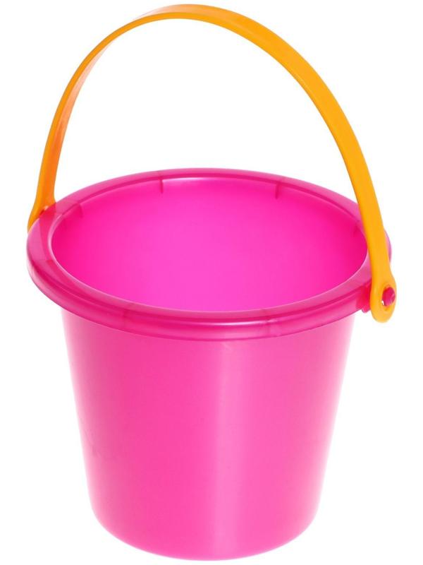 Набор для игры в песке №4: 3 формочки, ведро, совок