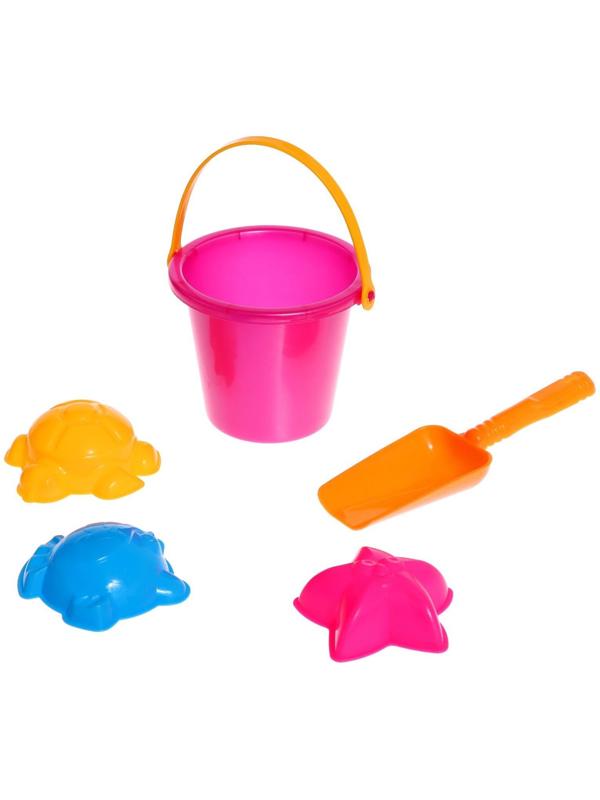 Набор для игры в песке №4: 3 формочки, ведро, совок