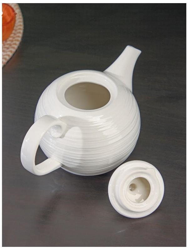 Чайник фарфоровый заварочный с подогревом на деревянной подставке BellaTenero «Полосы», 850 мл, цвет белый