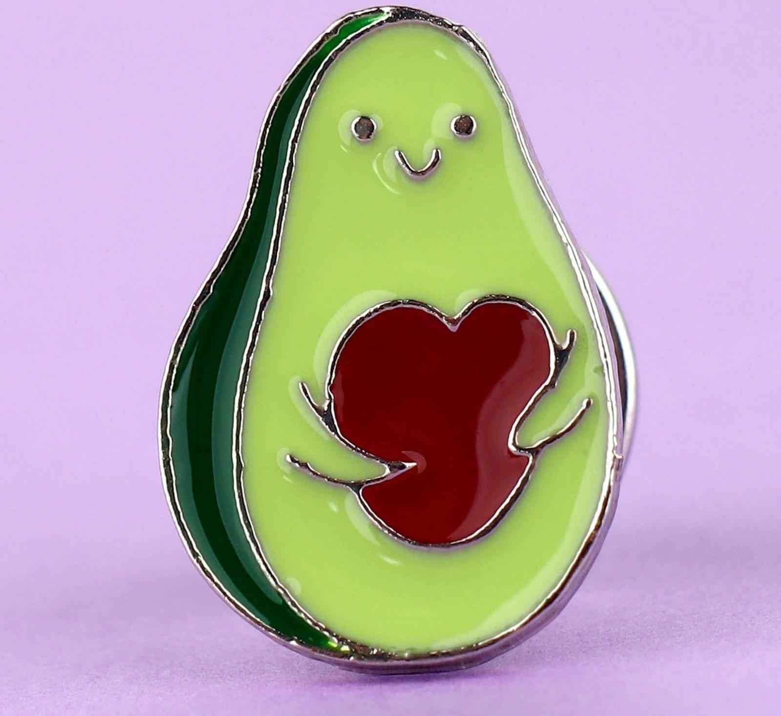 Значок металлический «Авокадо» 1,6 х 2,2см