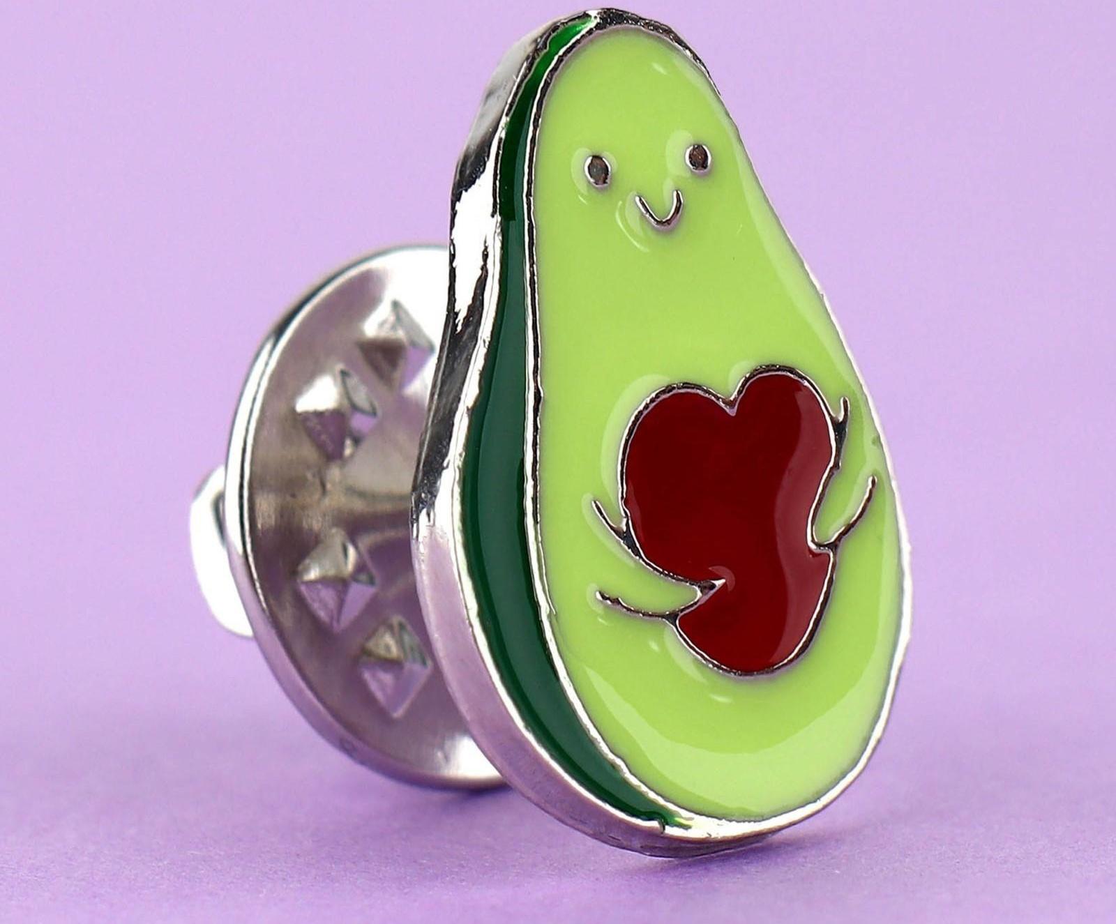 Значок металлический «Авокадо» 1,6 х 2,2см