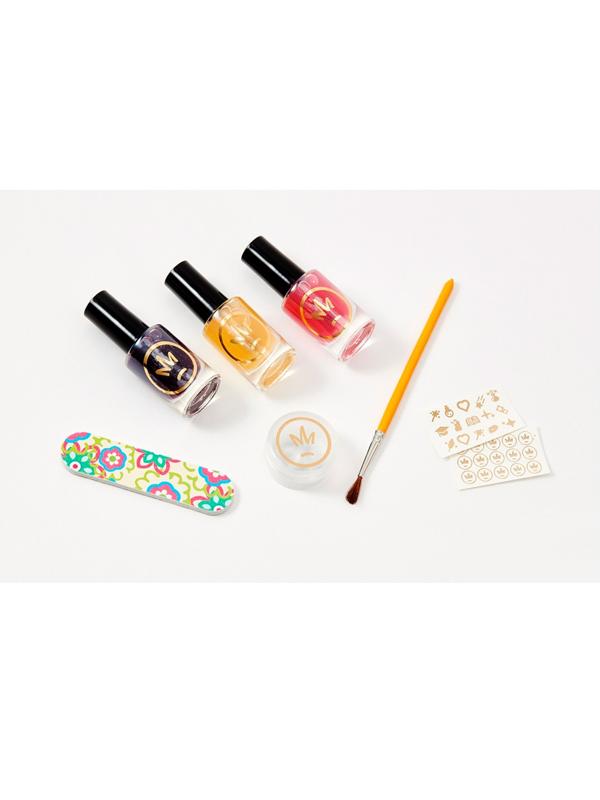 Волшебный маникюр своими руками 