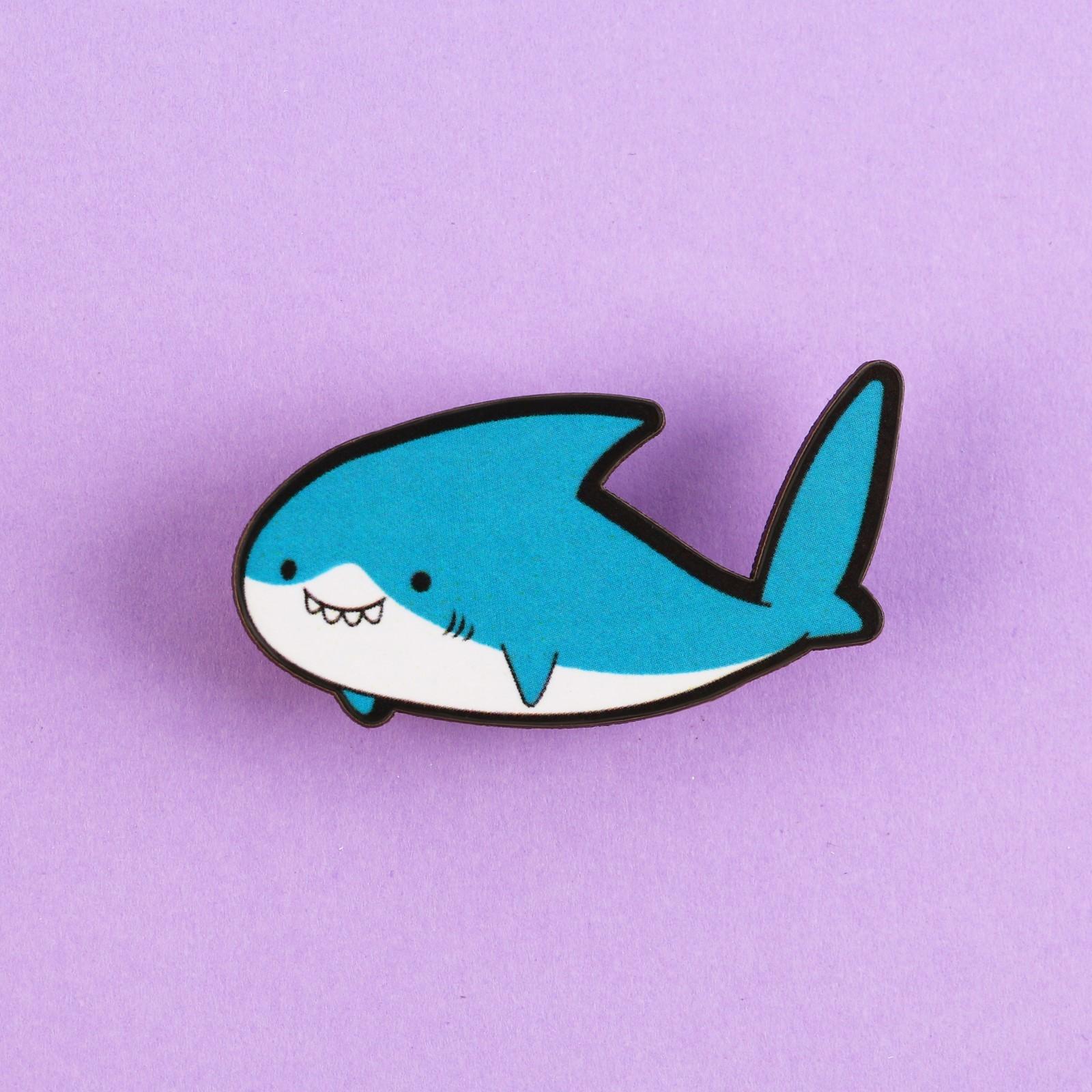 Значок-талисман деревянный «Акула», 4 х 2,5 см