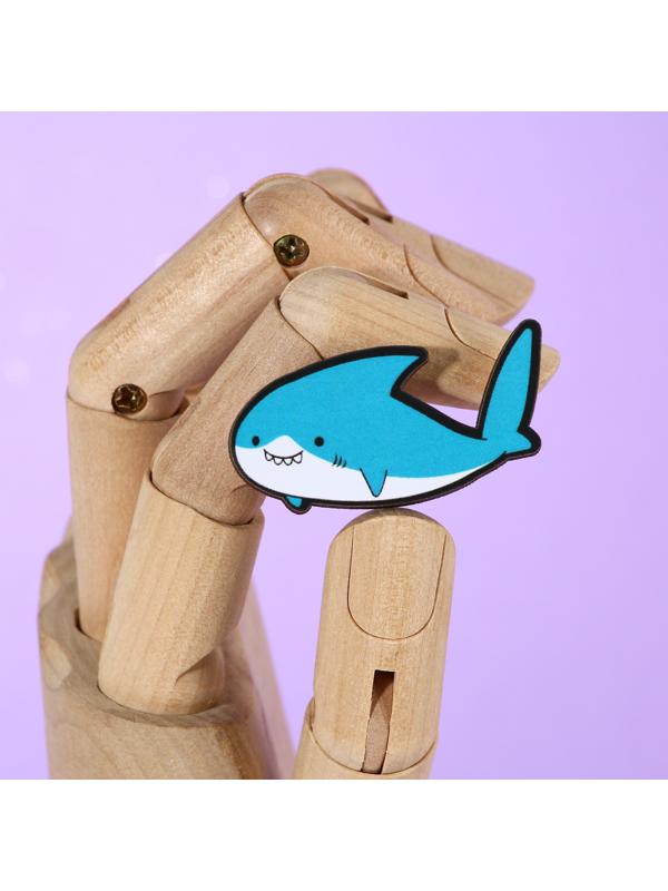 Значок-талисман деревянный «Акула», 4 х 2,5 см