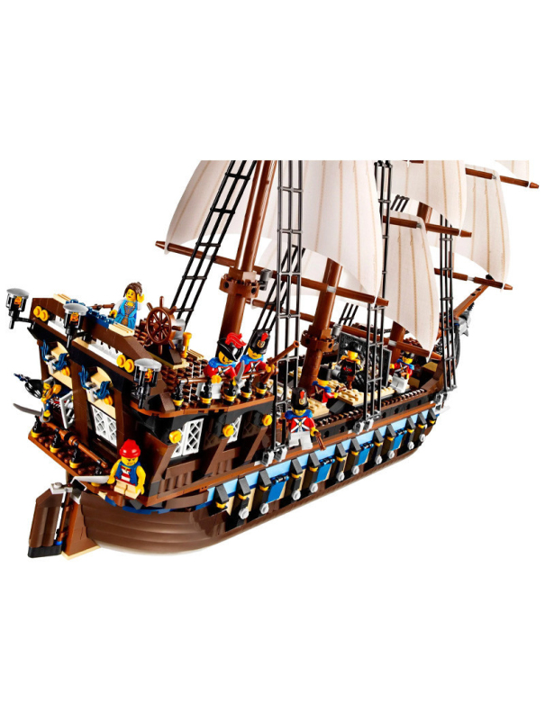 Конструктор «Огромный трехмачтовый имперский флагман» 18007 (Pirates 10210) / 1779 деталей