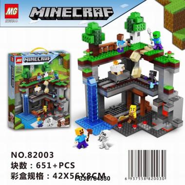 Конструктор MG «Первое приключение» 82003 (Minecraft 21169) / 651 деталь