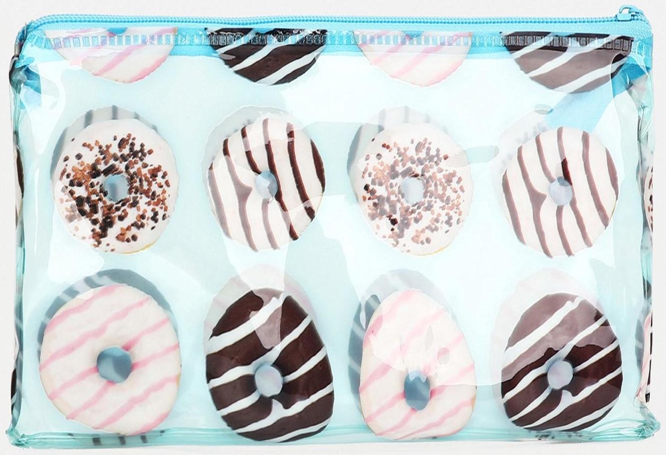 Косметичка-пенал на молнии, цвет голубой