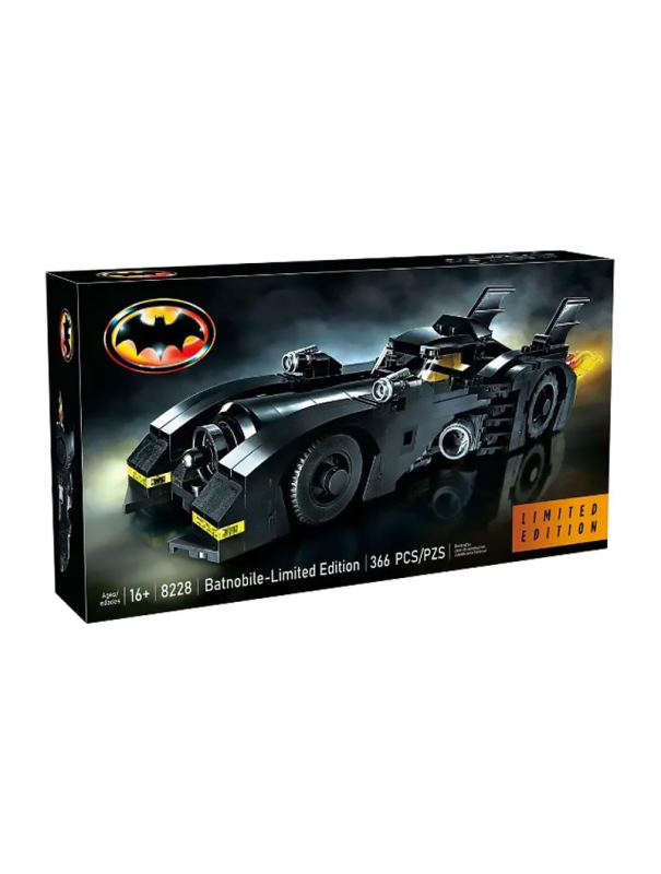 Конструктор «Бэтмобиль 1989 г.» 8228 (Super Heroes 40433) / 366 деталей