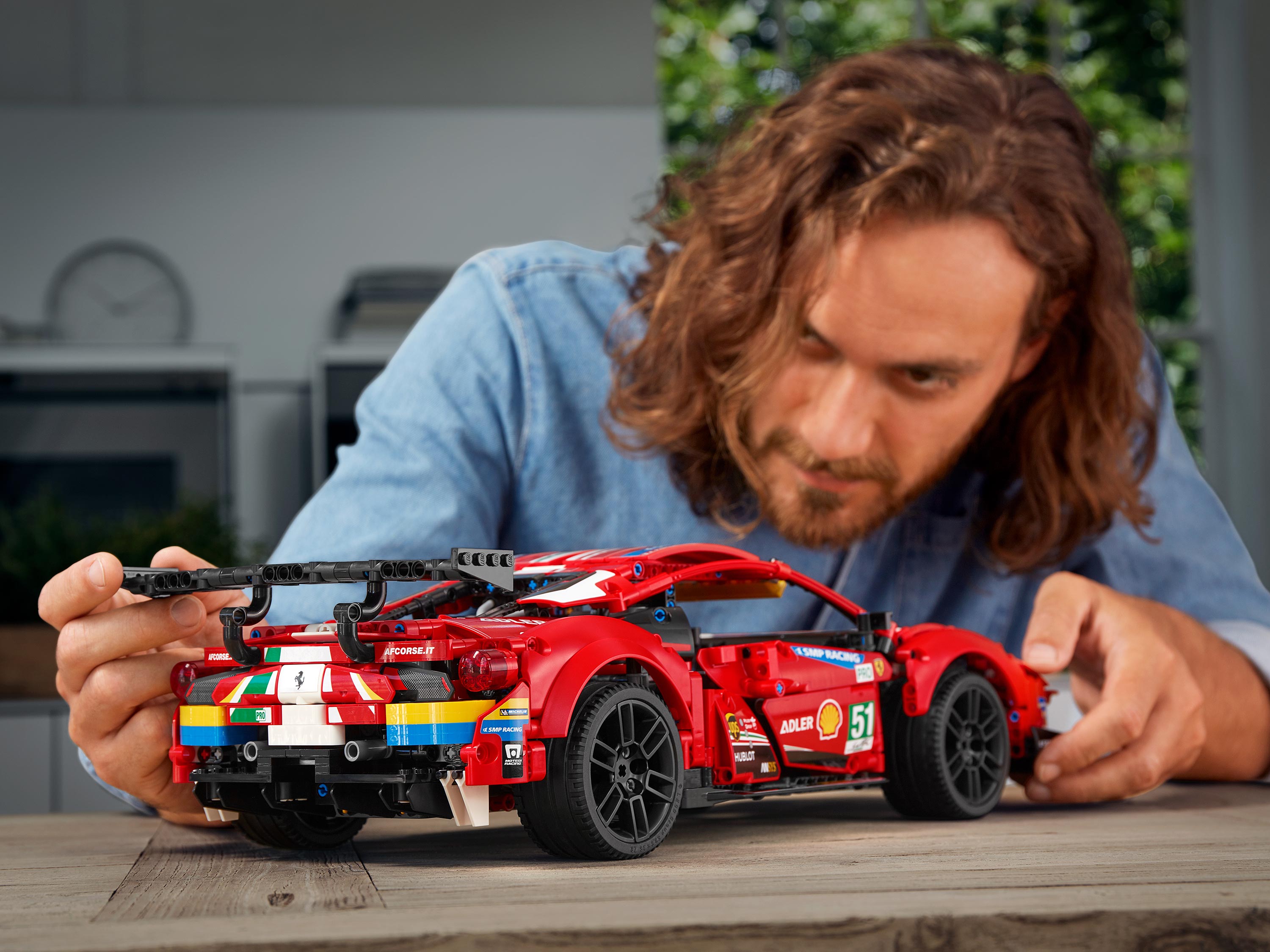 Конструктор «Ferrari 488 GTE AF Corse #51» MK004 (Technic 42125) / 1677 деталей