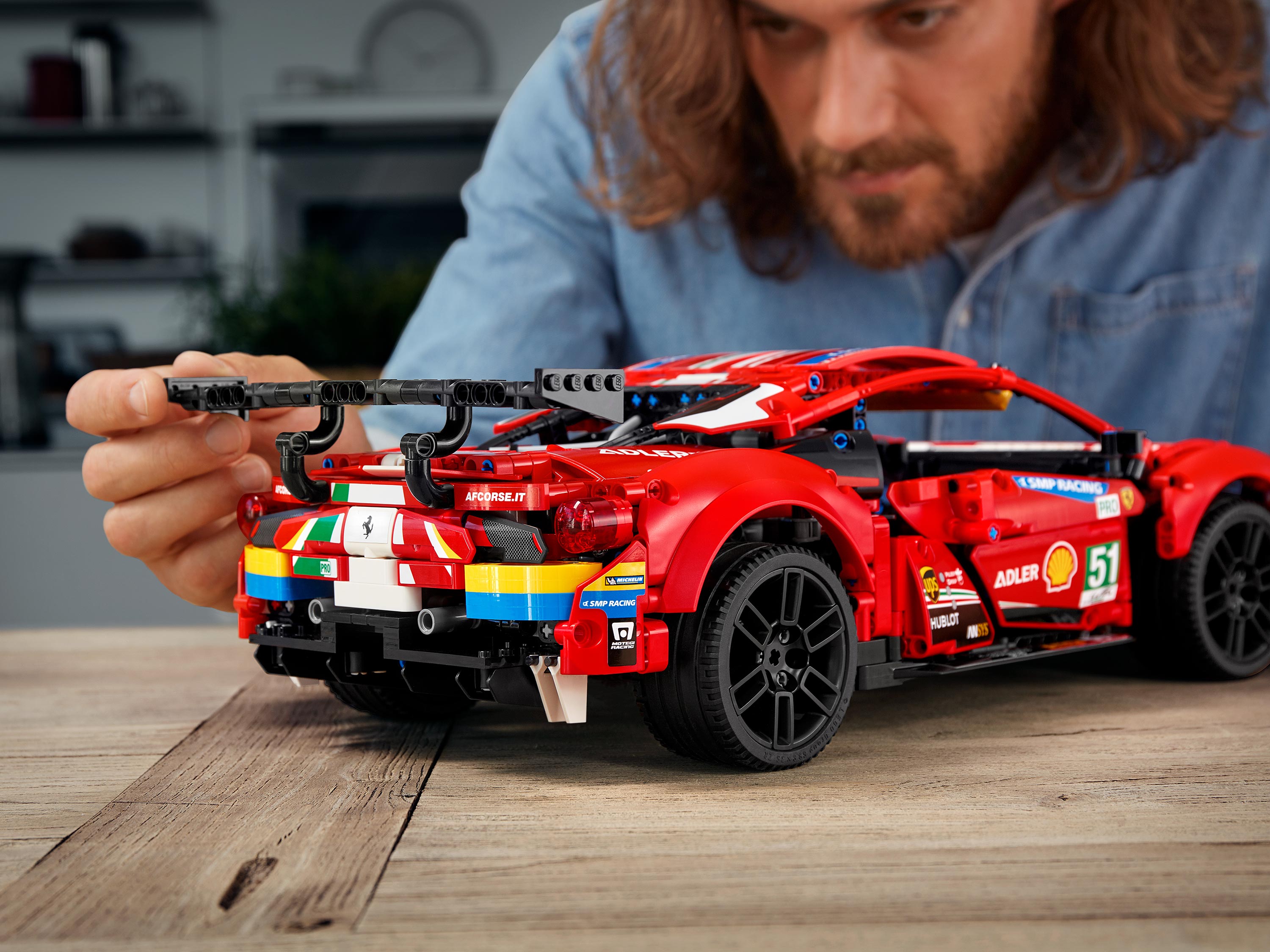 Конструктор «Ferrari 488 GTE AF Corse #51» MK004 (Technic 42125) / 1677 деталей