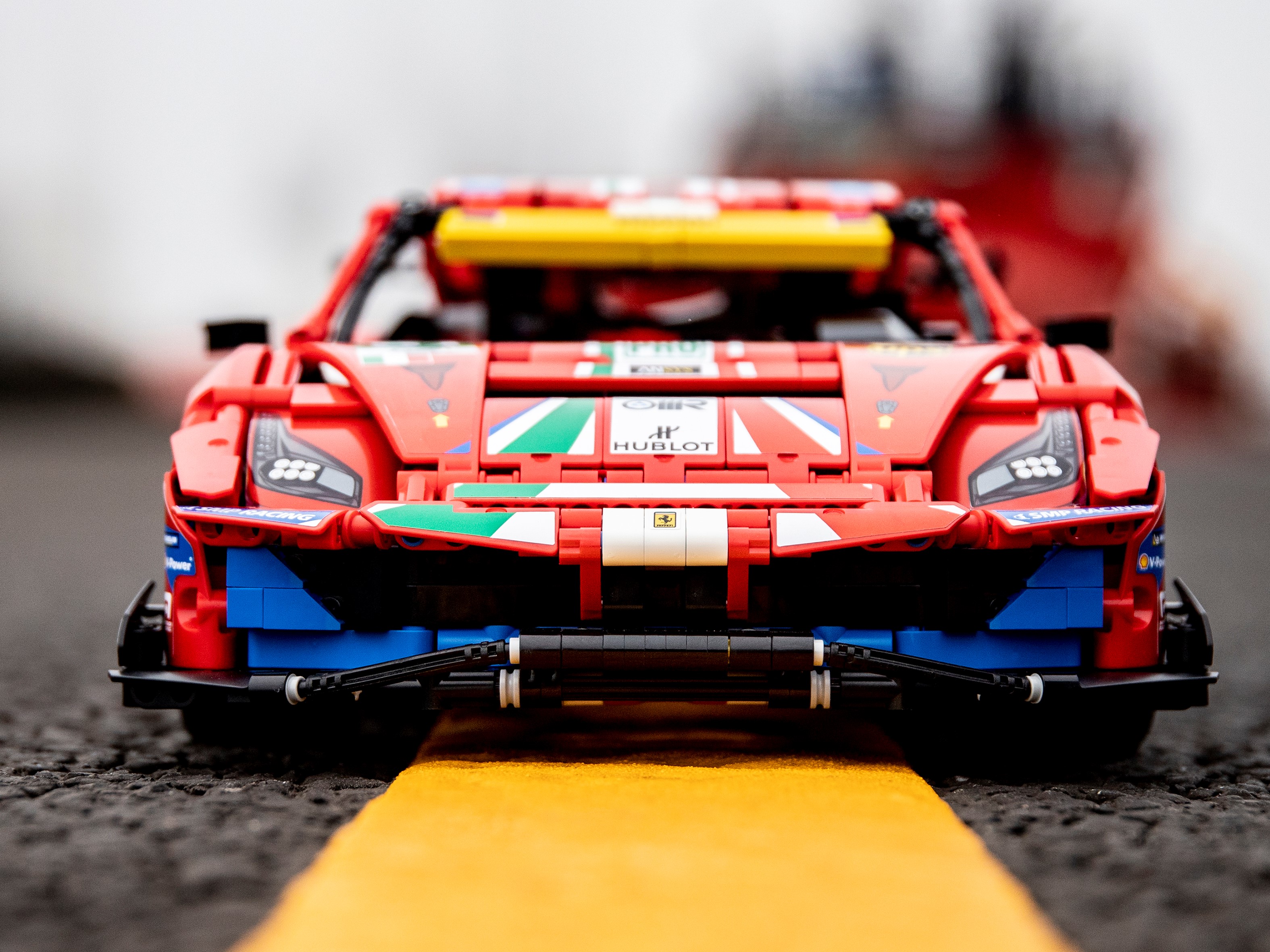 Конструктор «Ferrari 488 GTE AF Corse #51» MK004 (Technic 42125) / 1677 деталей