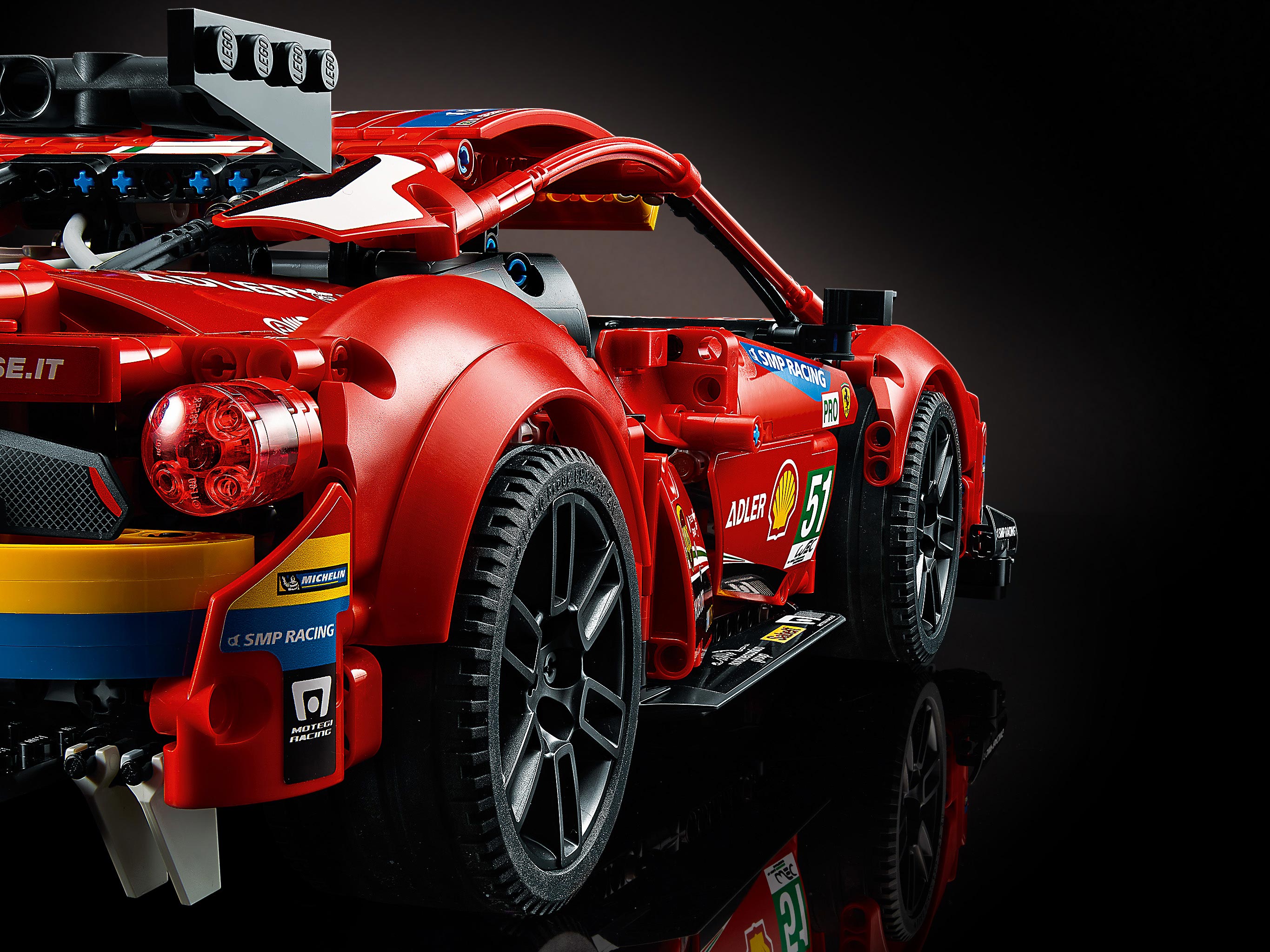 Конструктор «Ferrari 488 GTE AF Corse #51» MK004 (Technic 42125) / 1677 деталей