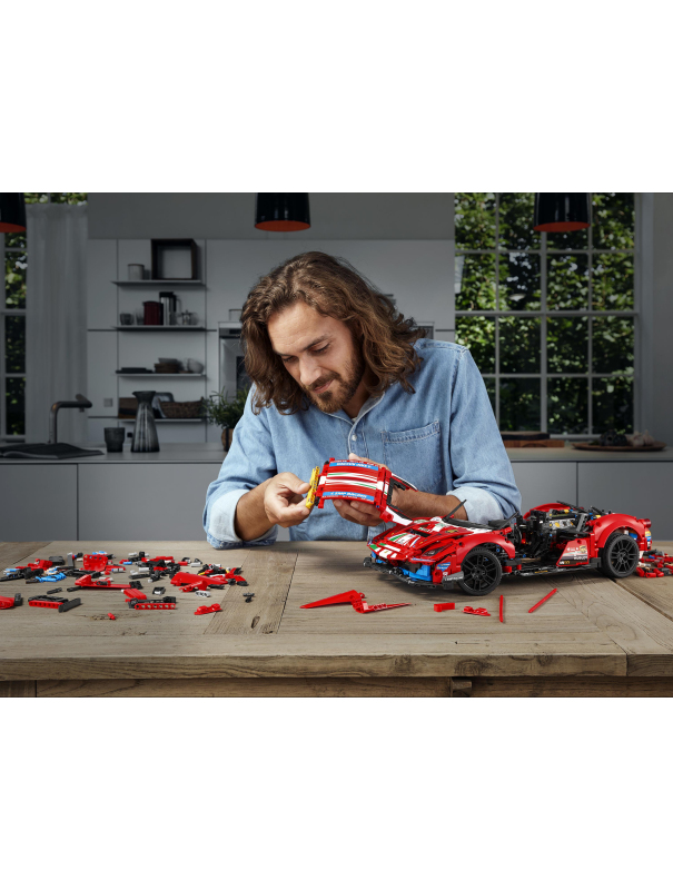 Конструктор «Ferrari 488 GTE AF Corse #51» MK004 (Technic 42125) / 1677 деталей