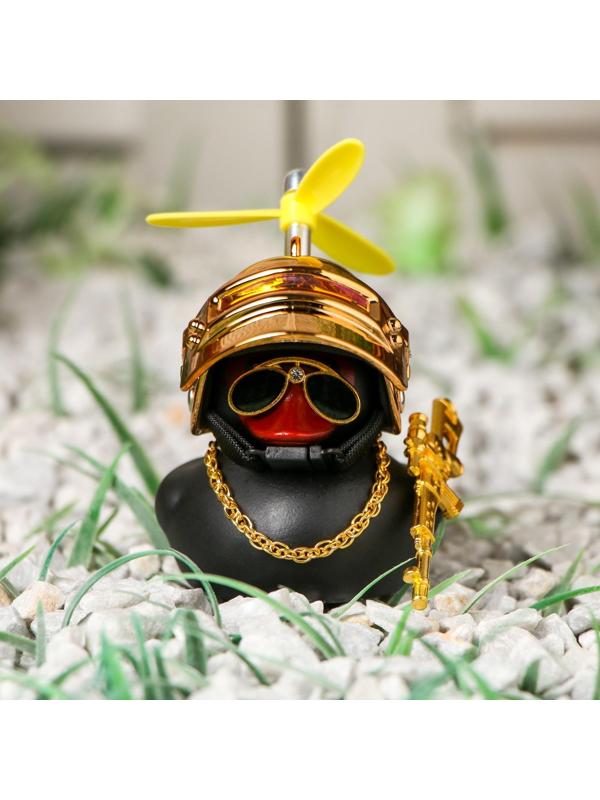 Утка с пропеллером черная, шлем золото