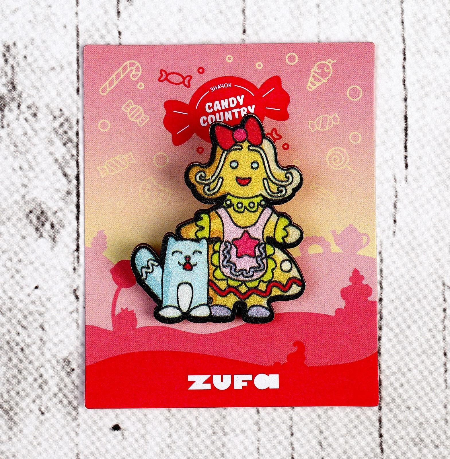 Деревянный значок «Мисс Пря»