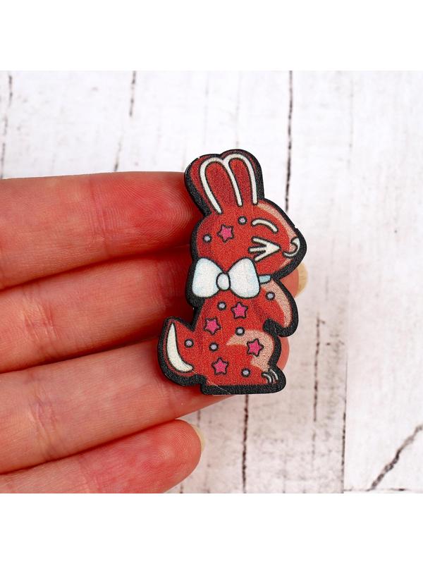 Деревянный значок «Заяц»