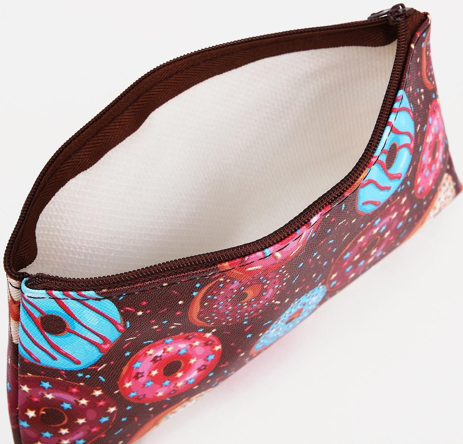 Косметичка на молнии, цвет коричневый