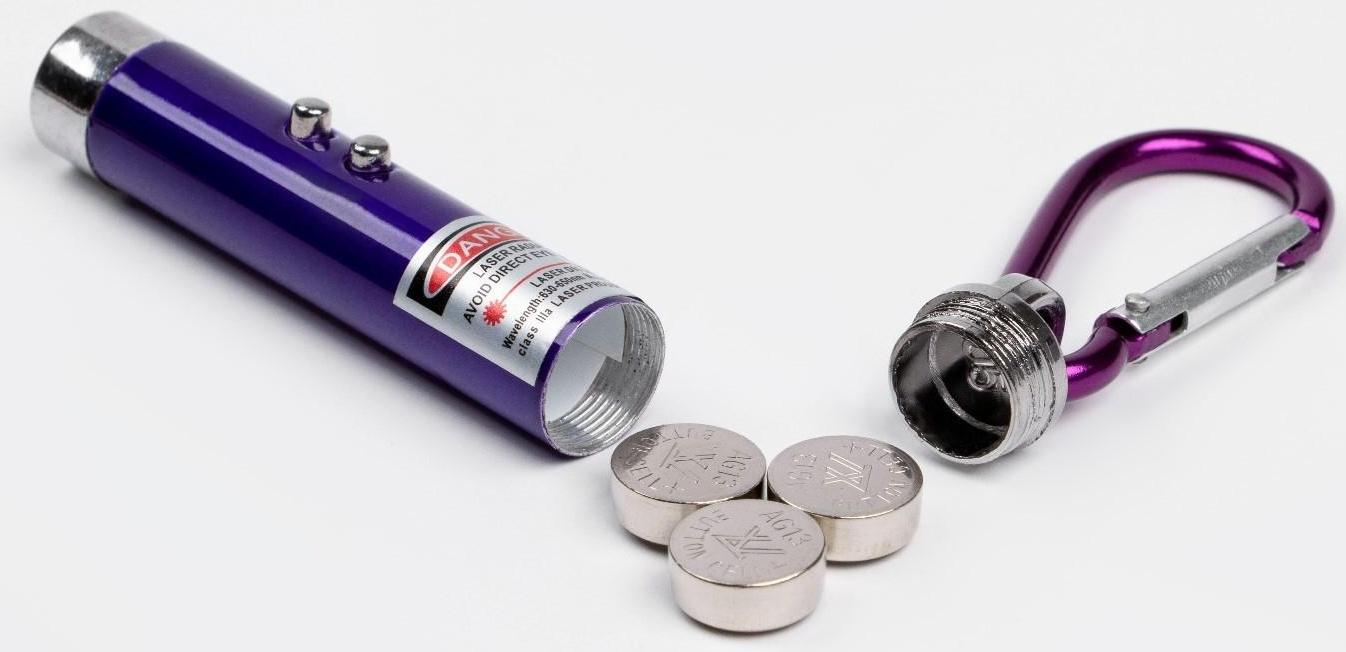 Лазерная указка, с карабином, дальность 1 км, 3 LR 44, 7.3 х 1.2 см, сиреневый