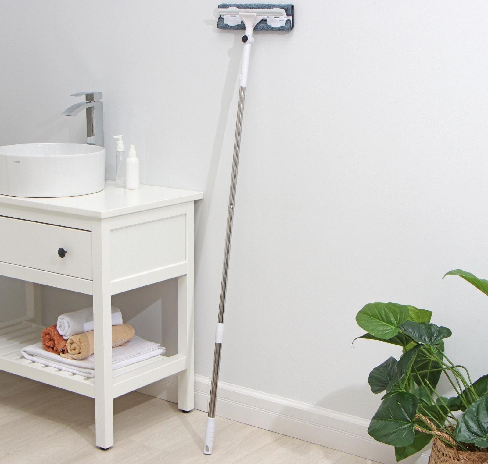 Окномойка бабочка Raccoon, стальная телескопическая ручка, микрофибра, поворот на 180°, 27×7×114(137) см