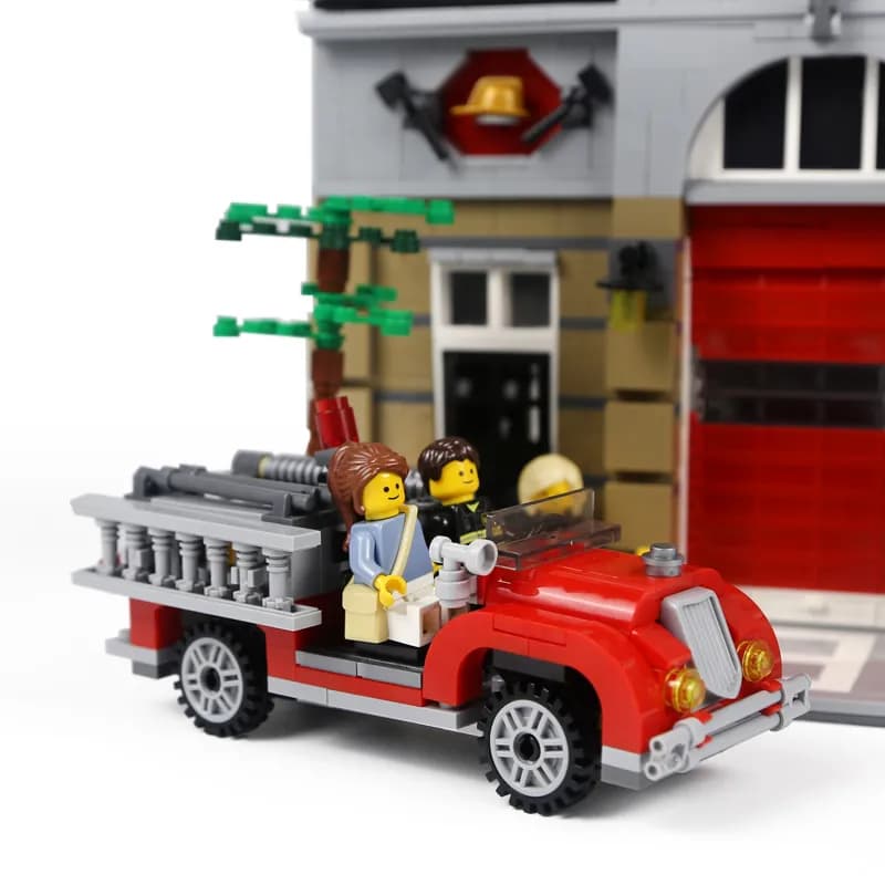 Конструктор «Пожарная команда» A2108 (Creator Expert 10197) / 2313 деталей
