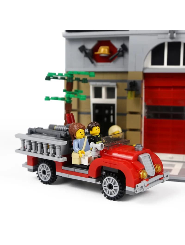 Конструктор «Пожарная команда» A2108 (Creator Expert 10197) / 2313 деталей