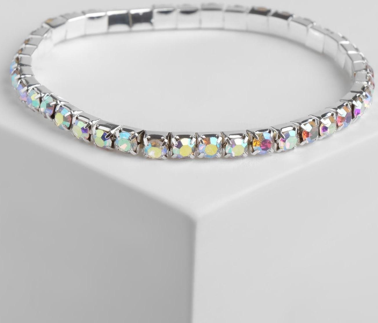 Браслет со стразами 