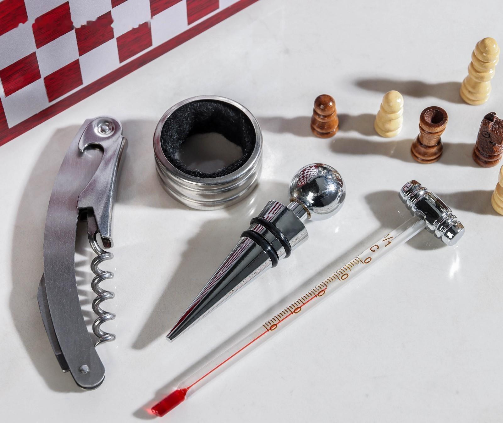 Набор для вина, 4 предмета: термометр, кольцо, открывашка, пробка, шахматы в комплекте