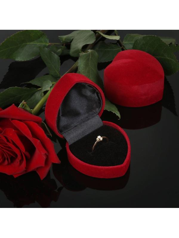 Футляр бархатный под кольцо 