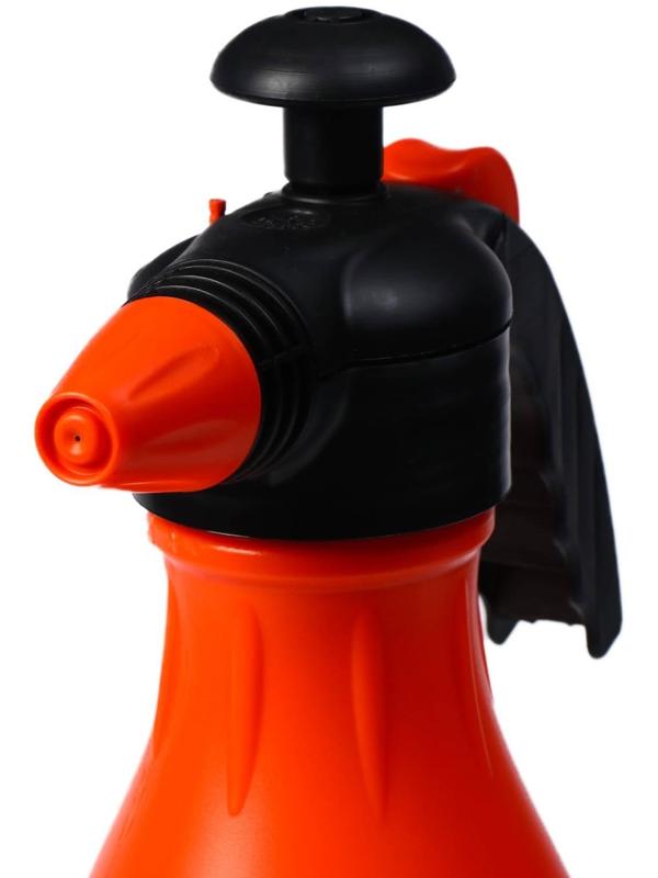 Опрыскиватель помповый, 2.5 л, «Жук»