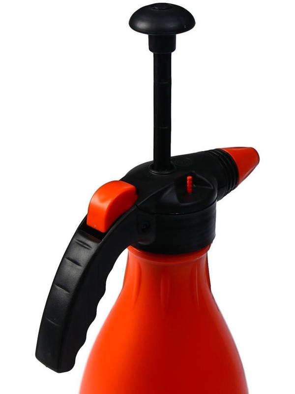 Опрыскиватель помповый, 2.5 л, «Жук»