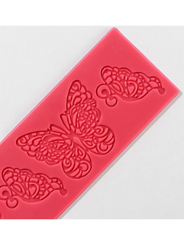 Силиконовый коврик для айсинга Доляна «Бабочки», 19×6 см, цвет МИКС