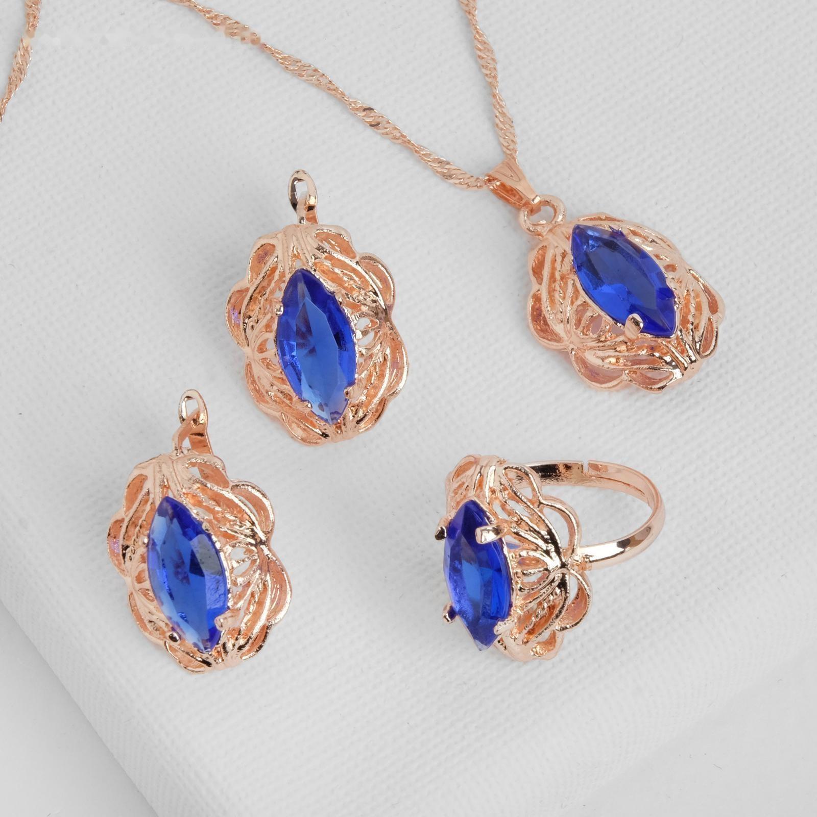 Гарнитур 3 предмета: серьги, кулон, кольцо безразмерное 