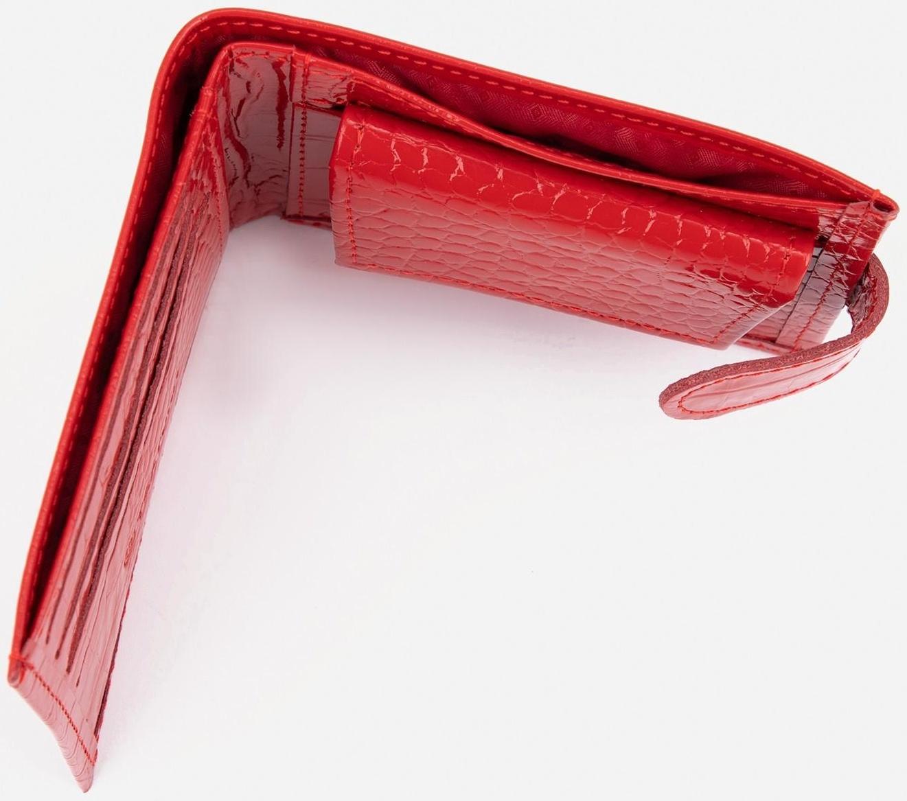 Кошелёк женский, отдел на клапане, цвет красный