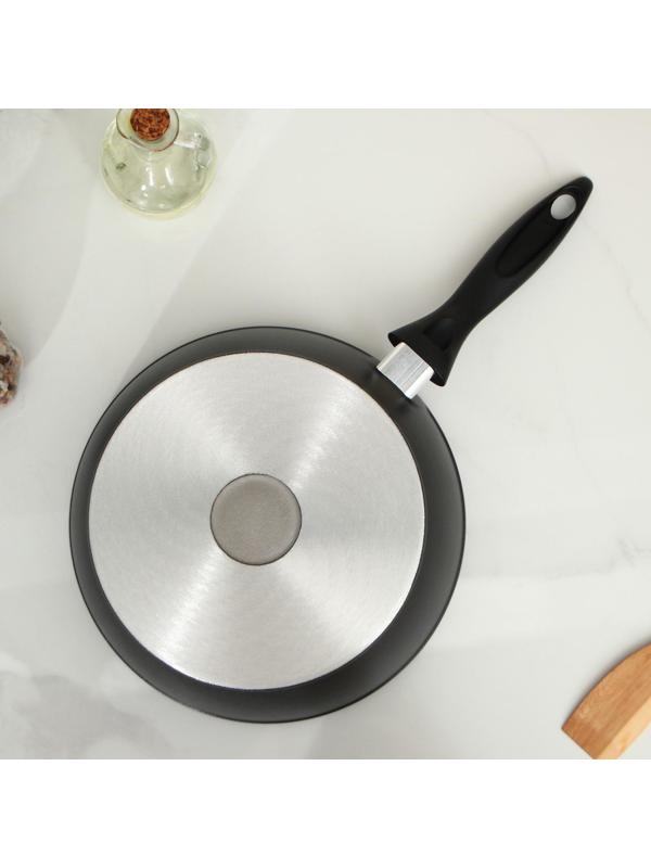 Сковорода «Надежда», d=24 см, пластиковая ручка, антипригарное покрытие, цвет чёрный