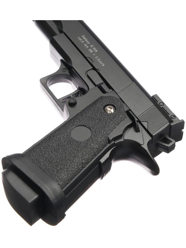 Пистолет страйкбольный 