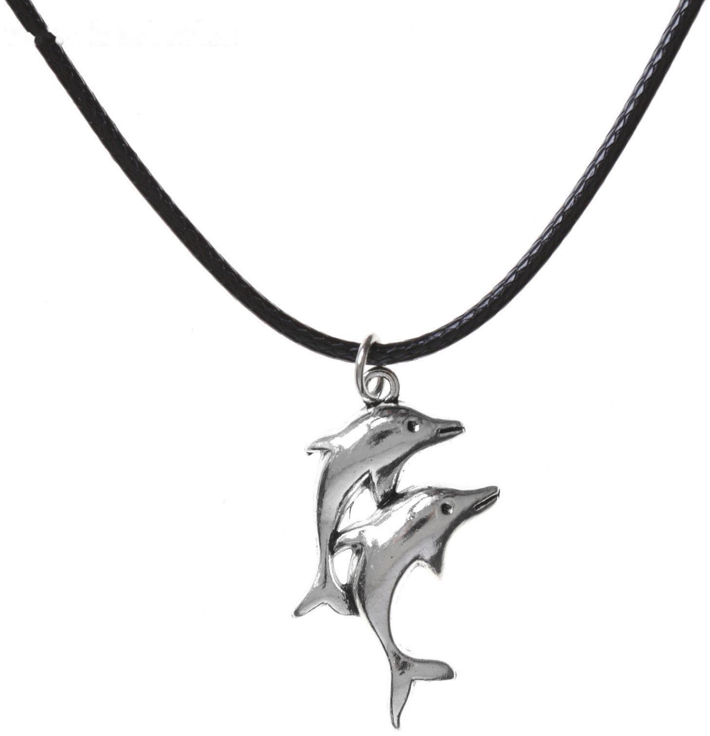 Кулон на шнурке 