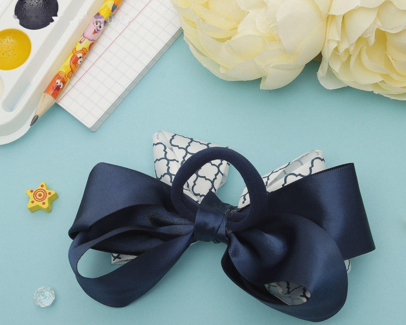 Резинка для волос бант 