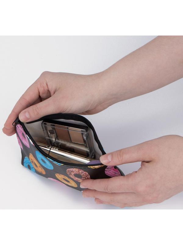 Косметичка на молнии, цвет чёрный/разноцветный