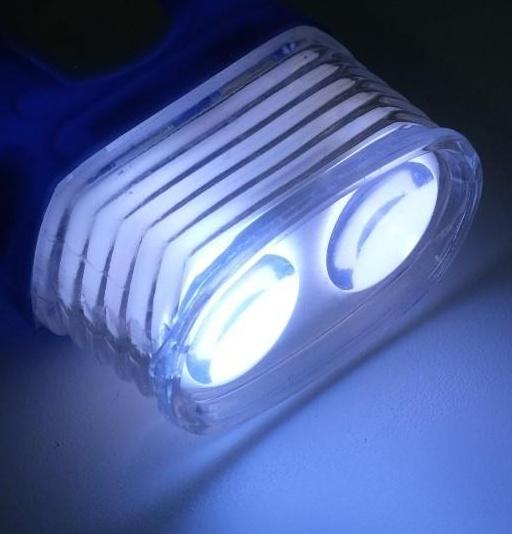 Фонарь-брелок, 1 LED, двойной рассеиватель, 1.5 х 3 х 7.2 см, микс