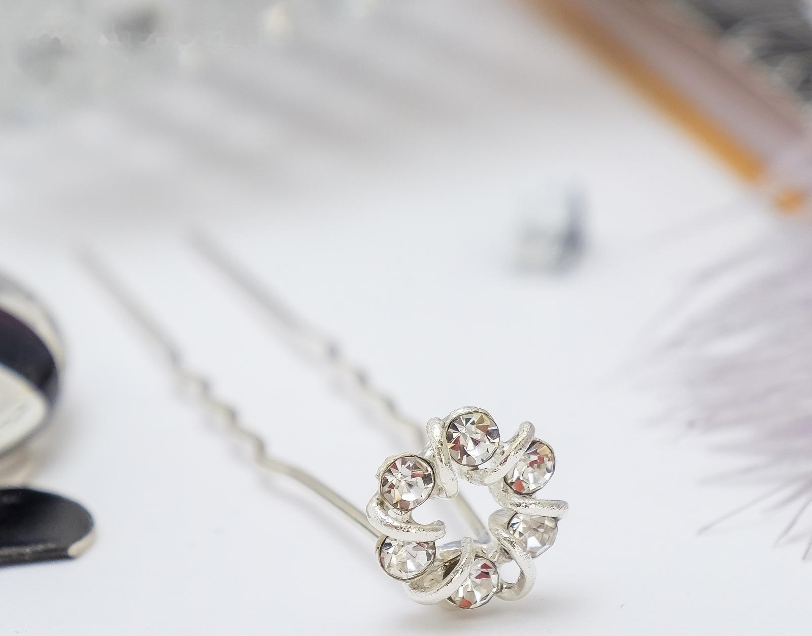 Шпилька для волос 