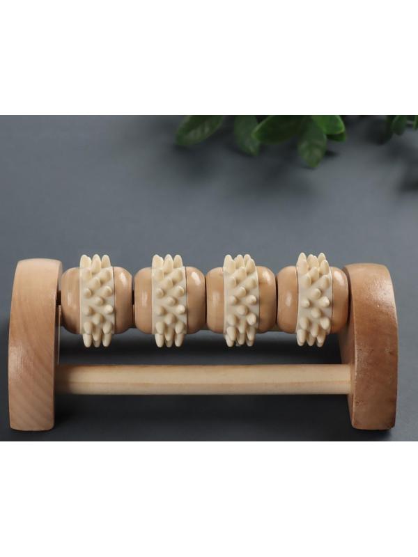 Массажёр «Ножное счастье», 14,5 × 8,5 × 5 см, деревянный, 4 колеса с шипами