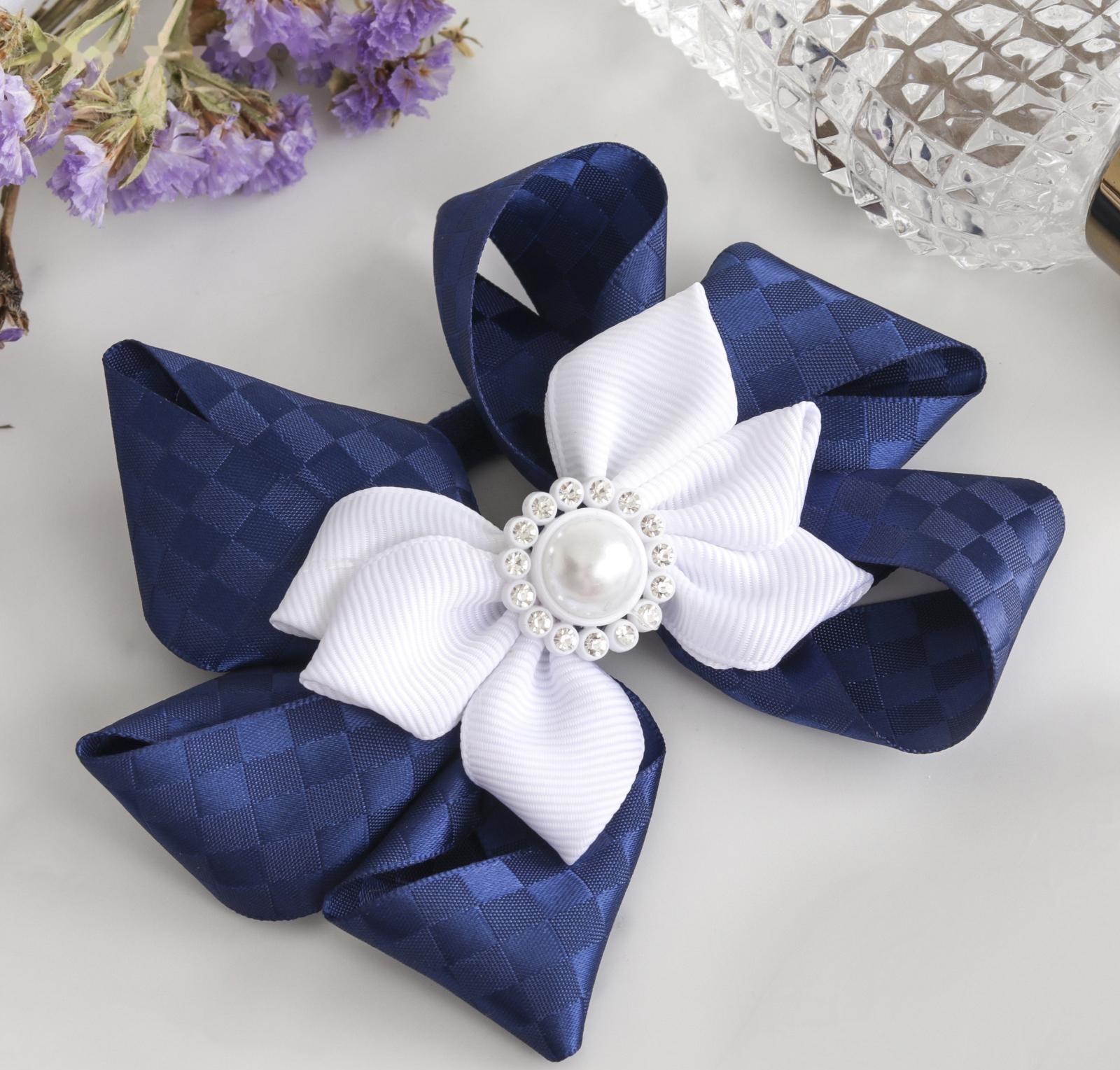 Резинка для волос бант 