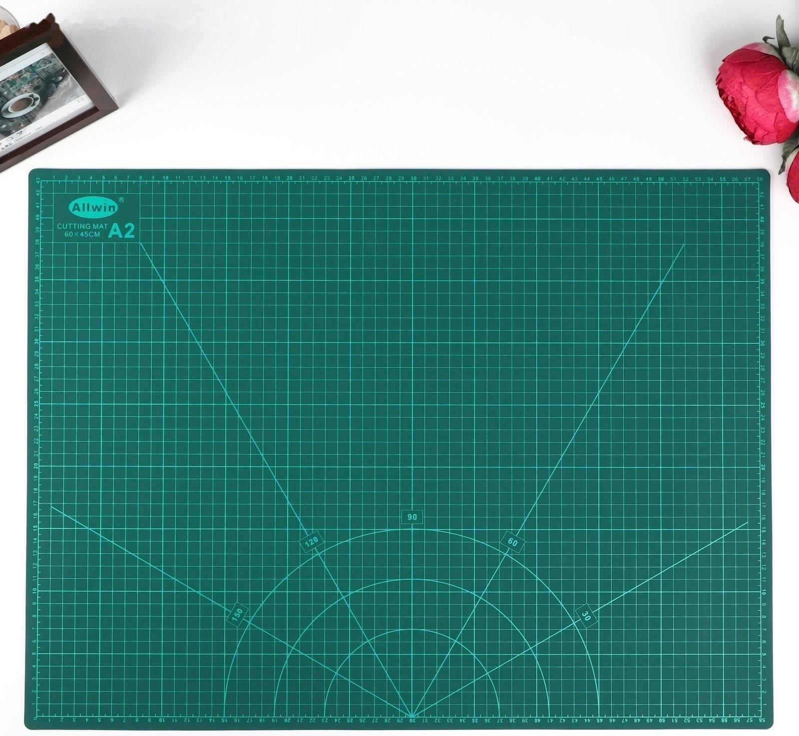 Резиновый мат для творчества формат А2 45х60 см толщина 3 мм МИКС