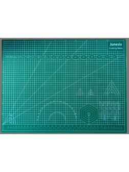 Резиновый мат для творчества формат А2 45х60 см толщина 3 мм МИКС