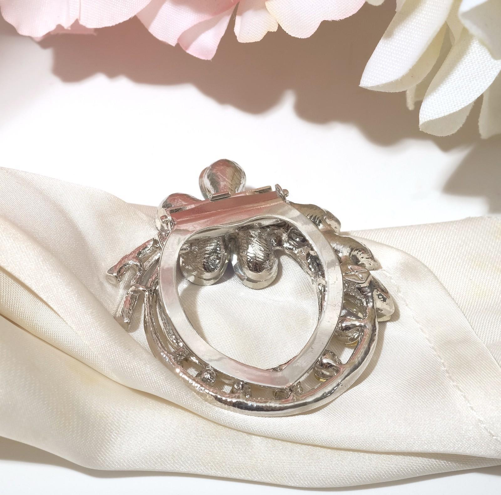 Зажим для платка 