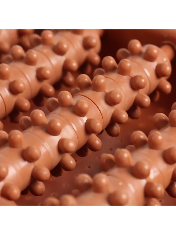 Массажёр для ног, 26,5 × 17 × 13 см, на подставке, цвет коричневый